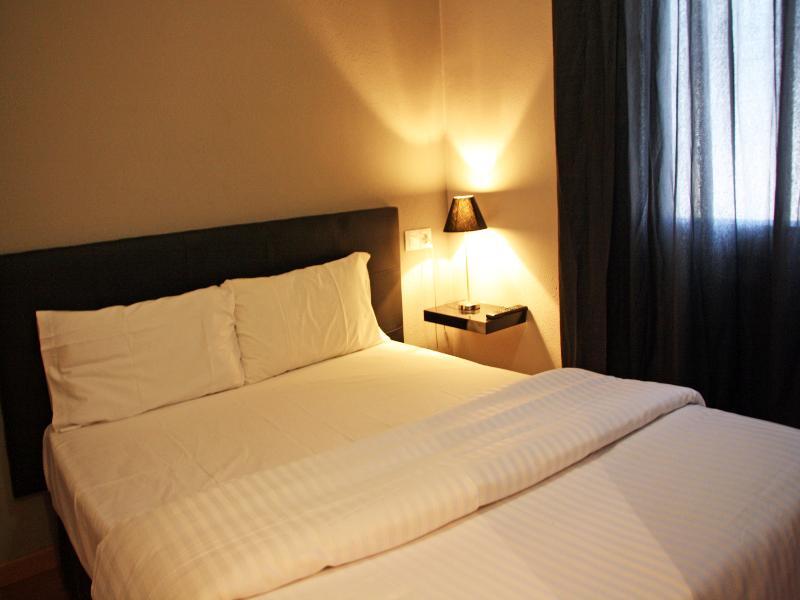 Arbre De Neu Hotel Encamp